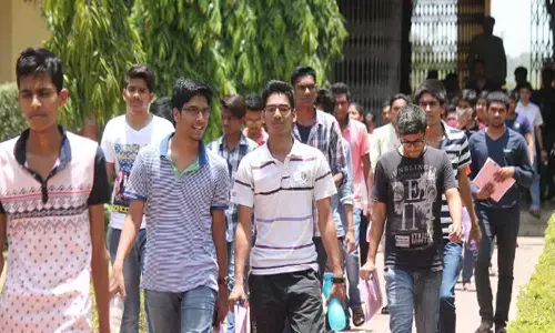 unemployees, andhra pradesh, agitaion