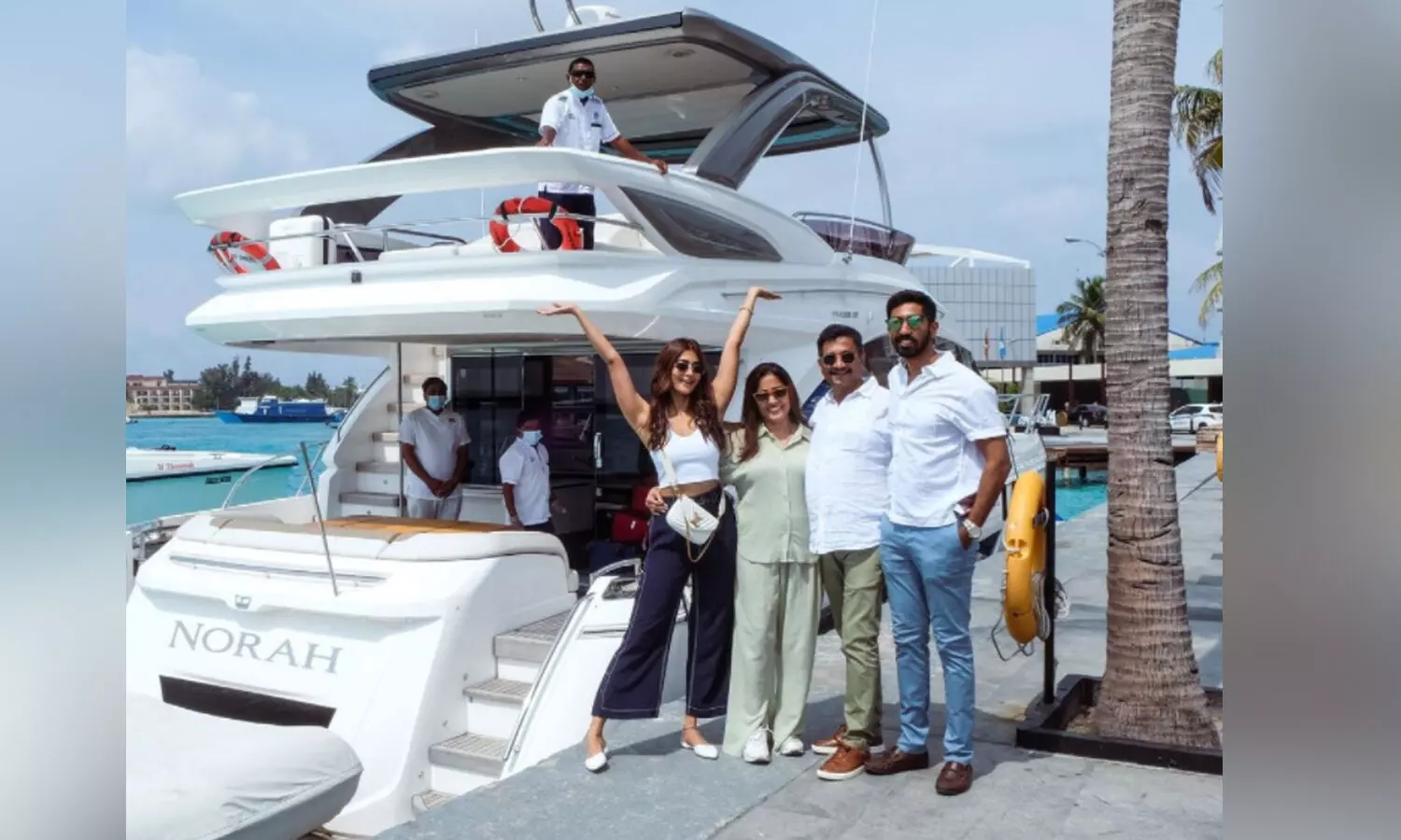 మాల్దీవుల్లో పూజా హెగ్డే.. 13 ఏళ్ల తర్వాత ఫ్యామిలీతో !