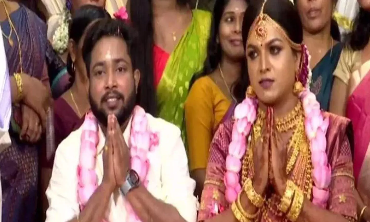 వేదమంత్రాల సాక్షిగా ఒక్కటైన ట్రాన్స్ జెండర్ జంట