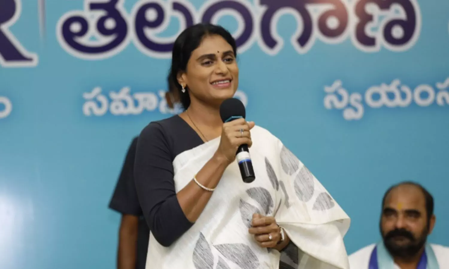 ys sharmila,tspsc, ysrtp, telangana