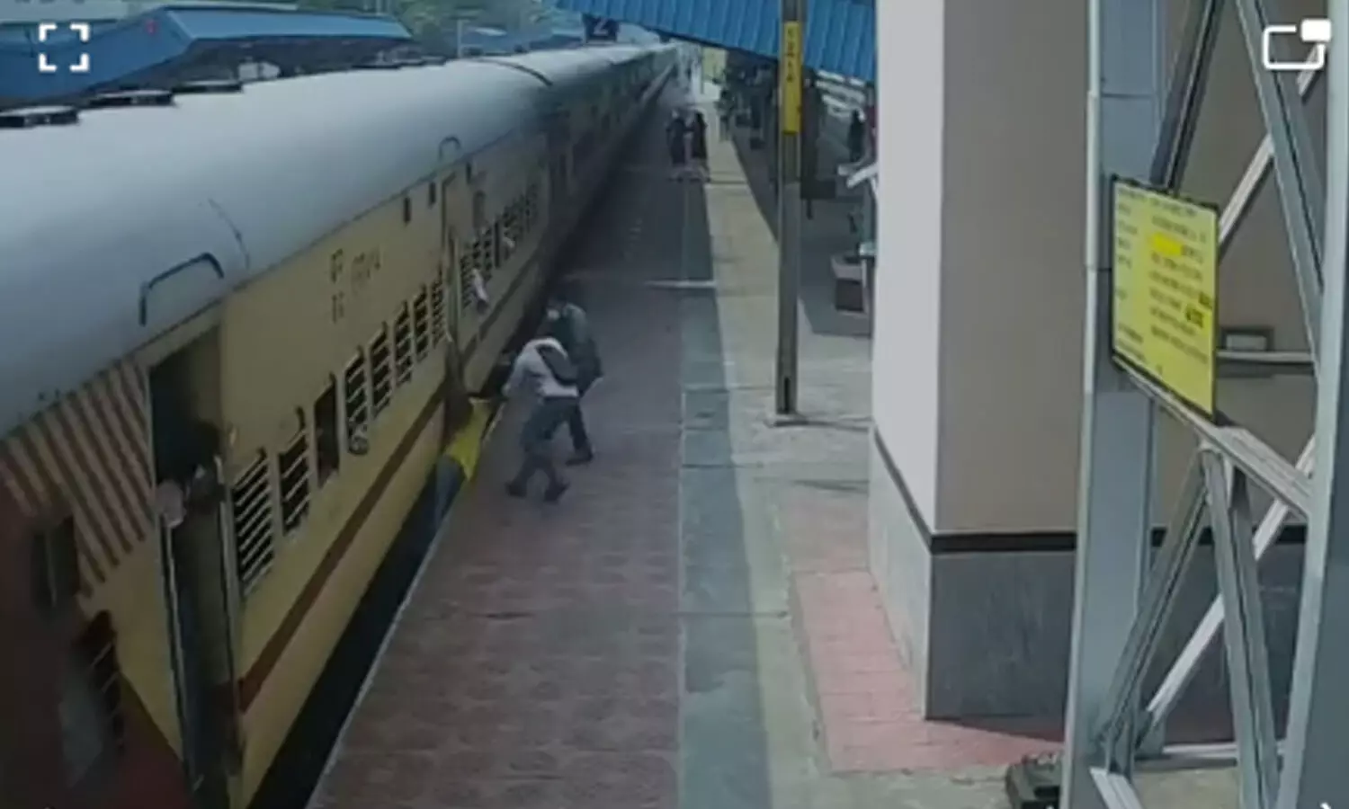 train, kakinada, passenger, ramarao, railway si