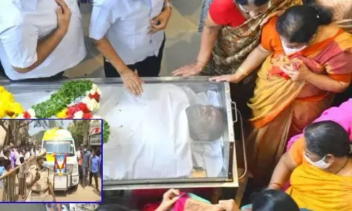 నెల్లూరుకు చేరిన గౌతమ్ రెడ్డి భౌతిక కాయం.. రేపు అంత్యక్రియలు