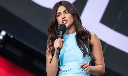 ఉక్రెయిన్ కు మద్దతుగా నటి ప్రియాంక చోప్రా పోస్ట్