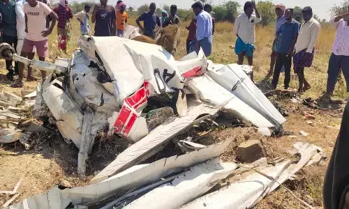 chopper, crashed, nalgonda, pilot, co pilot