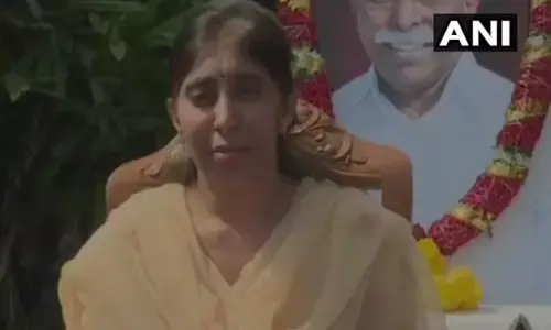 ys sunitha, ys vivekanandareddy, murder case, avinash reddy