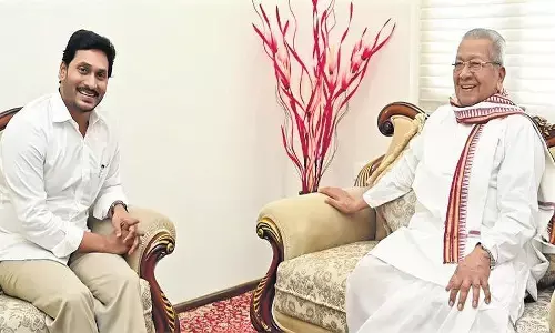 ys jagan, governor, bishwabhushan harichandanm andhra pradesh