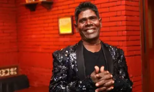 ప్రమాదంలో గాయపడిన కచ్చాబాదమ్ సింగర్