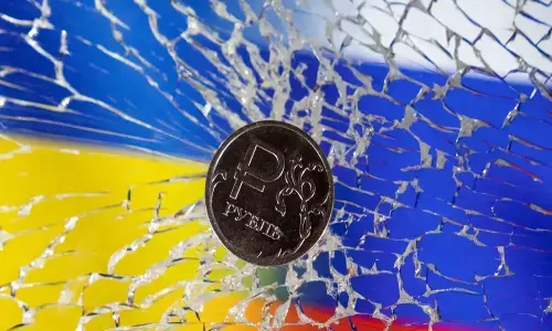 russia, ruble, currency, amrica, nato, banks