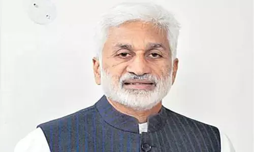 ఆర్థికరంగంపై నీలినీడలు.. సాయిరెడ్డి ట్వీట్