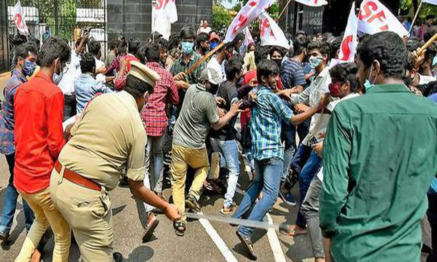 andhra university, visakhapatnam, tension