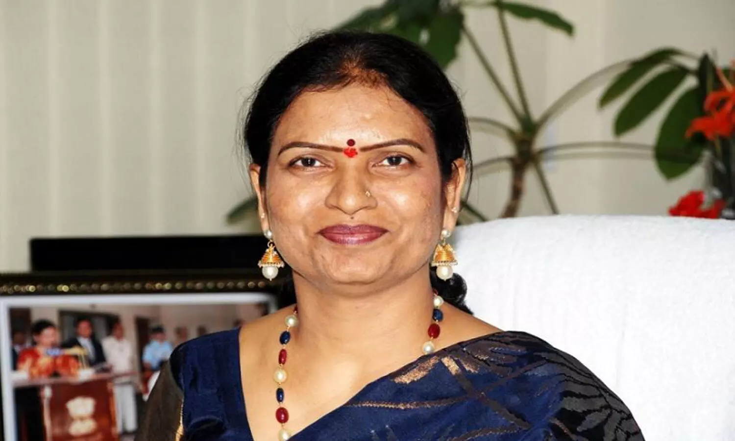 dk aruna, srinivasa goud, minister, cbi,  assassination