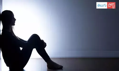 సెల్ఫోన్ చూడొద్దని మందలించిన తల్లి.. కూతురు ఆత్మహత్య