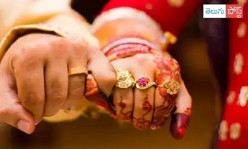 తెలంగాణలో హిజ్రాను ప్రేమించి, పెళ్లాడిన యువకుడు !