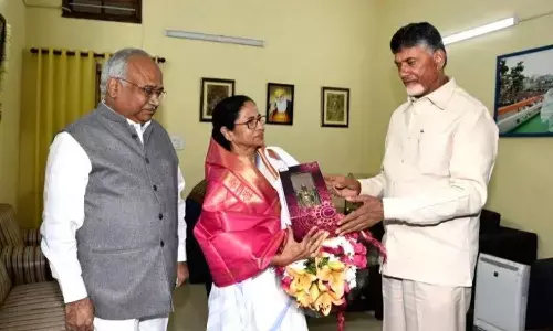 mamata banerjee, chandrababu, pegasus, soft ware, andhra pradesh