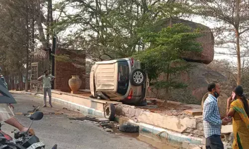 car accident, gatchibowli, hyderabad