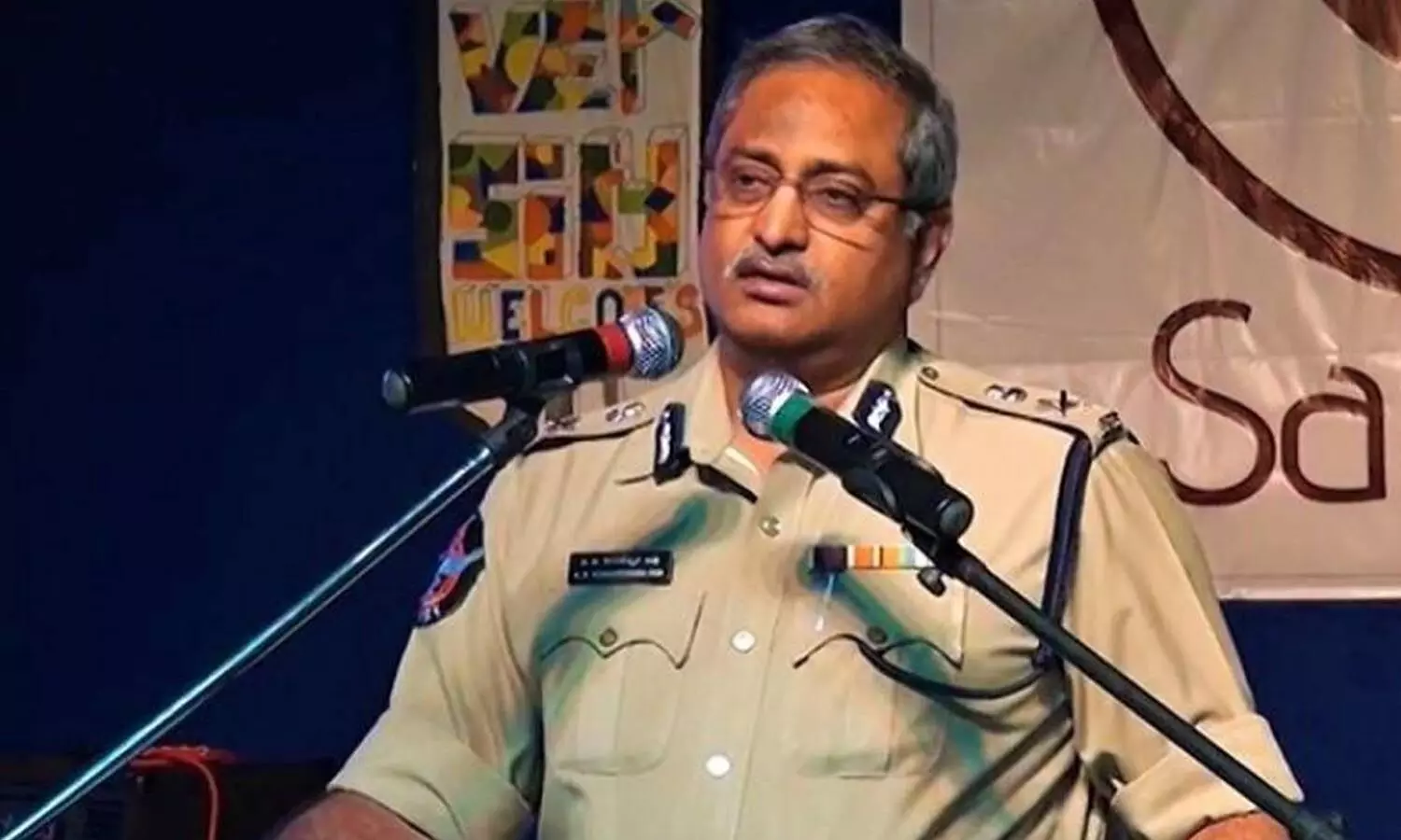 ab venkateswara rao,  ips officer, show-cause notice, andhra pradesh government