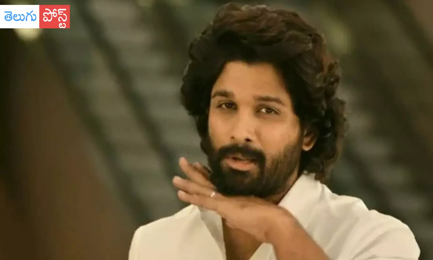 RRR సినిమాపై బన్నీ ప్రశంసలు.. తారక్ షో చూస్తుంటే ముచ్చటేసింది !