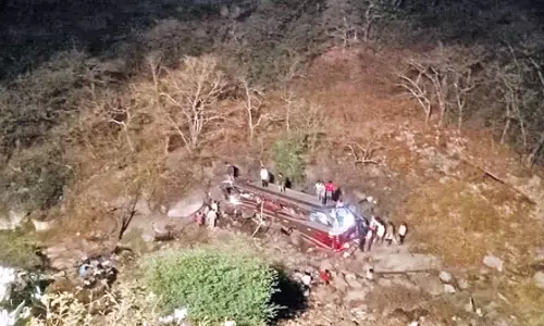 road accident, bus, engagement, madanapalle, chittoor district