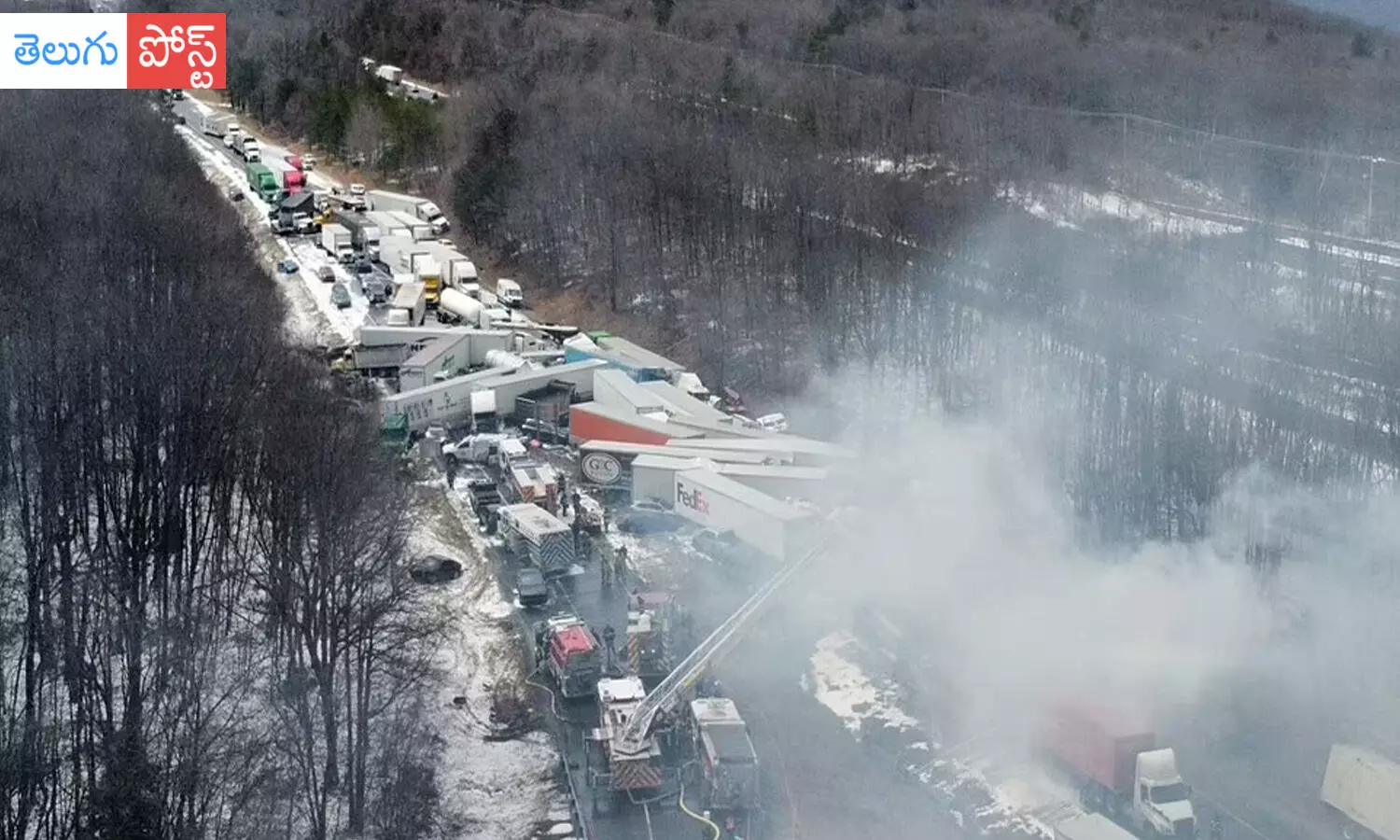 హైవేపై ఢీ కొన్న 50 వాహనాలు, ముగ్గురు మృతి