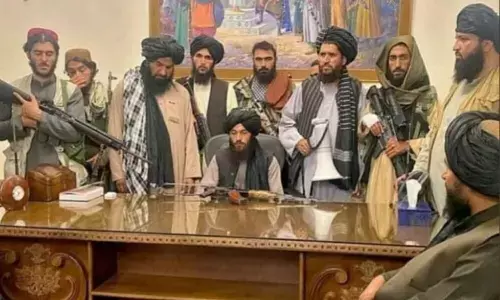 talibans, beard, governement offices, employees, afghanistan
