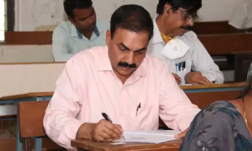kakani govardhan reddy, mla, exams, phd, vikrama simhapuri university