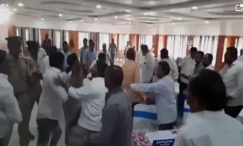 clash, ysrcp members, proddatur municipal meeting,  kadapa district