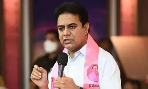 kcr, ktr, trs, paddy purchase, central government, dharna, delhi