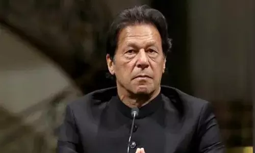 imran khan, prime minister, pakisthan, collapsed.