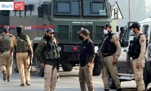 కశ్మీరీ పండిట్ పై ఉగ్రవాదుల కాల్పులు