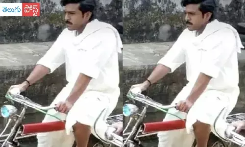 వైట్ అంట్ వైట్ లో.. పొలిటీషియన్ గా రామ్ చరణ్