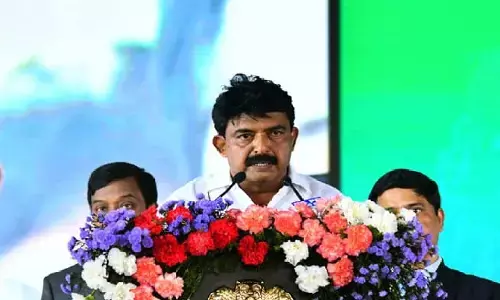 మీడియాకు మంత్రి పేర్నినాని వీడ్కోలు విందు