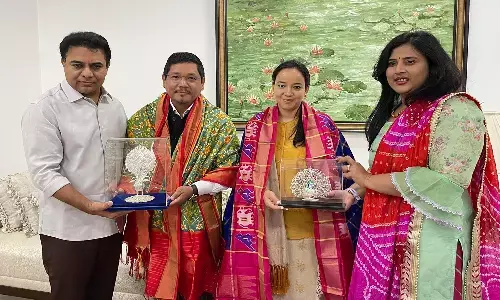 మంత్రి కేటీఆర్ తో మేఘాలయ సీఎం భేటీ !