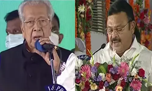 ప్రారంభమైన మంత్రి వర్గ ప్రమాణ స్వీకారం