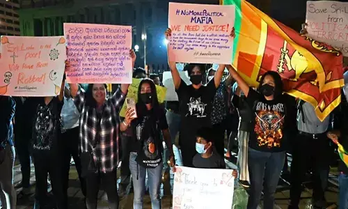 విదేశీ అప్పులు కట్టలేం : తేల్చి చెప్పేసిన శ్రీలంక ప్రభుత్వం