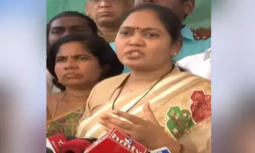 బ్రేకింగ్ : ఎమ్మెల్యే పదవికి రాజీనామా చేయలేదు - మాజీ హోంమంత్రి సుచరిత