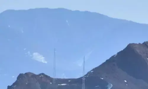 సరిహద్దుల్లో చైనా మొబైల్ టవర్స్