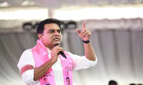 ఇది మోదీ మార్క్ డెమోక్రసీ .. ప్రధానిపై కేటీఆర్ ఘాటు వ్యాఖ్యలు