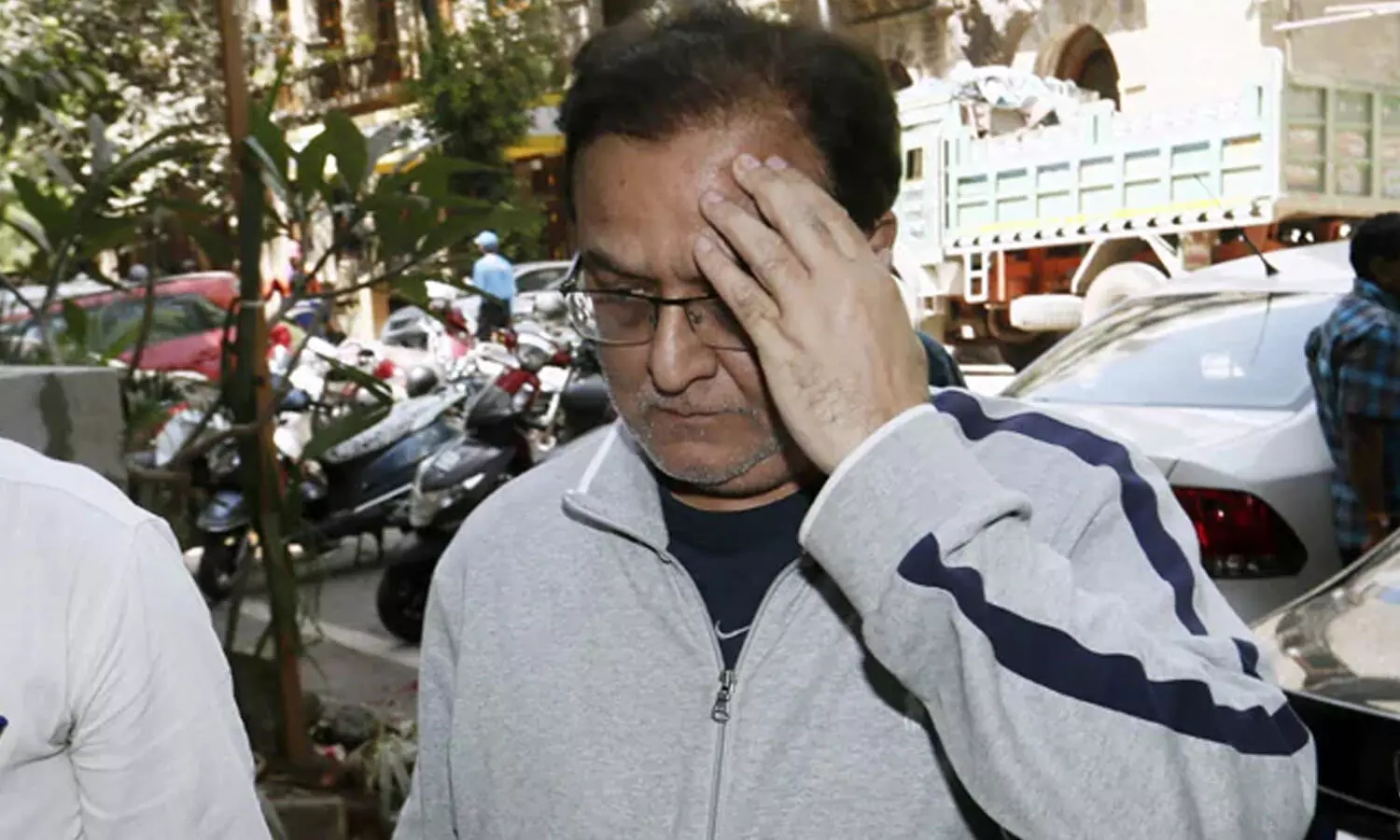 ప్రియాంకగాంధీ బలవంతంగా రూ.2 కోట్లకు పెయింటింగ్‌ను అంటగట్టారు: రాణా కపూర్‌