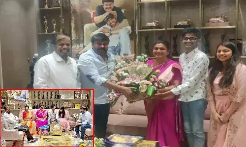 చిరంజీవి ఇంటికి వెళ్లిన ఏపీ మంత్రి రోజా
