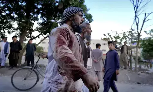 రెచ్చిపోయిన ఉగ్రమూక.. మసీదులో ఆత్మాహుతి దాడి, 66 మంది మృతి