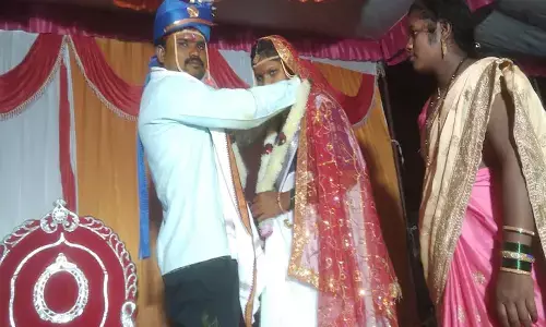 వరుడికే కాదు.. కళ్యాణ మండపంలోని అందరికీ షాకిచ్చిన వధువు తండ్రి