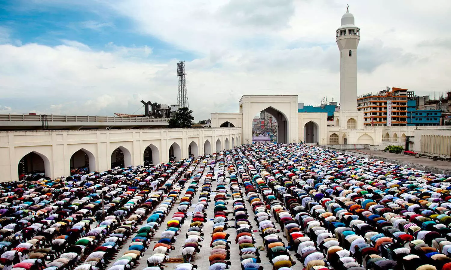 రేపు హైదరాబాద్ లో ట్రాఫిక్ ఆంక్షలు