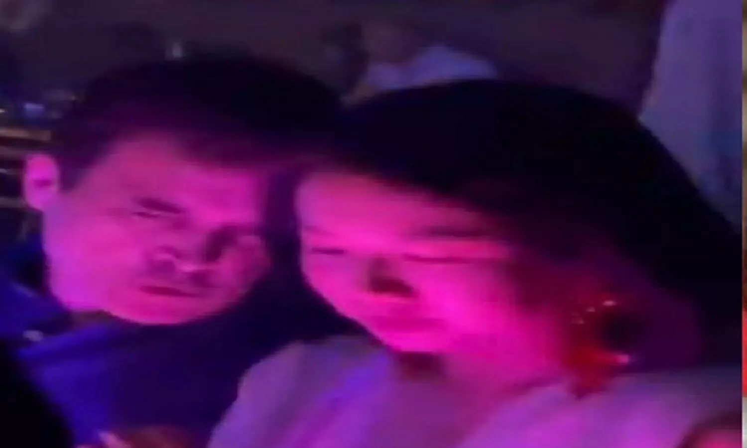 రాహుల్‌తో గాంధీతో ఉన్న యువతి ఆమె కాదట.! బిగ్ రిలీఫ్?