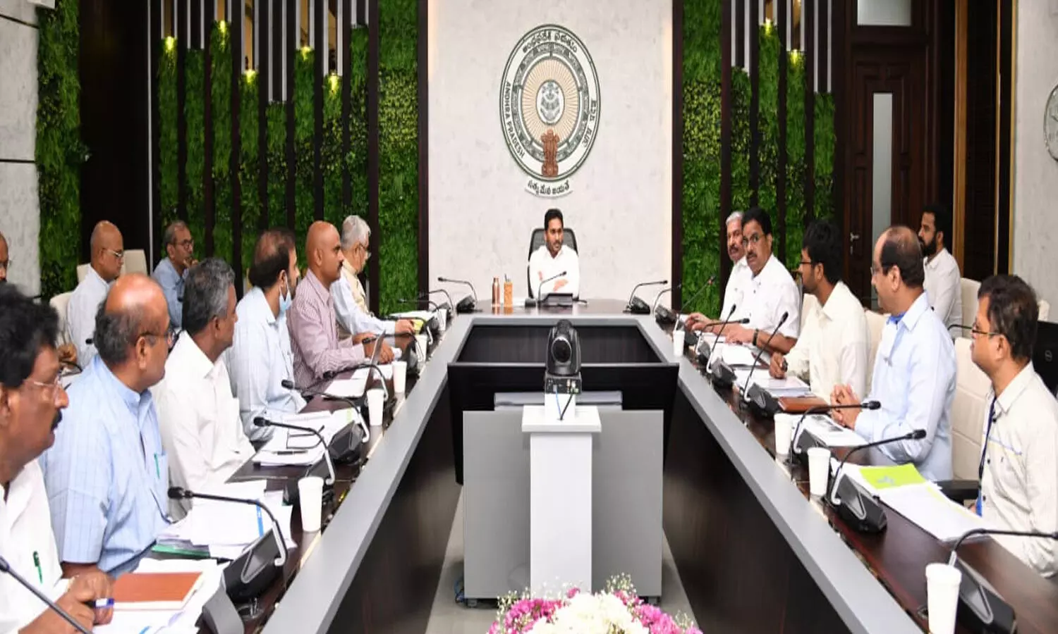 ఇక రైతులే విద్యుత్ బిల్లులు చెల్లిస్తారు : సీఎం జగన్