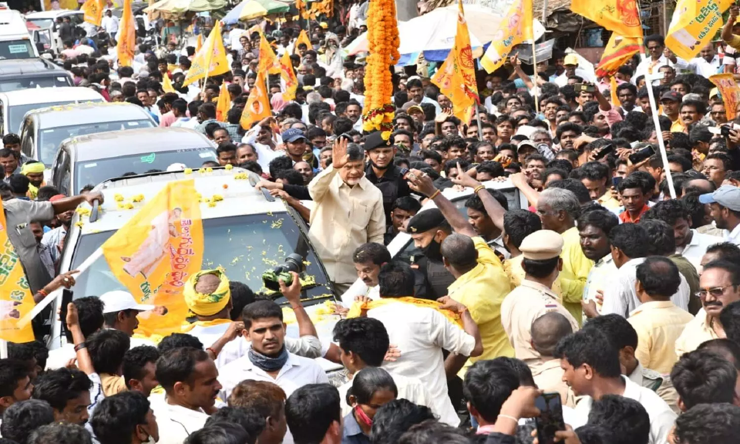 చంద్రబాబుకి బ్రహ్మరథం.. తెలుగు తమ్ముళ్లలో కొత్త జోష్