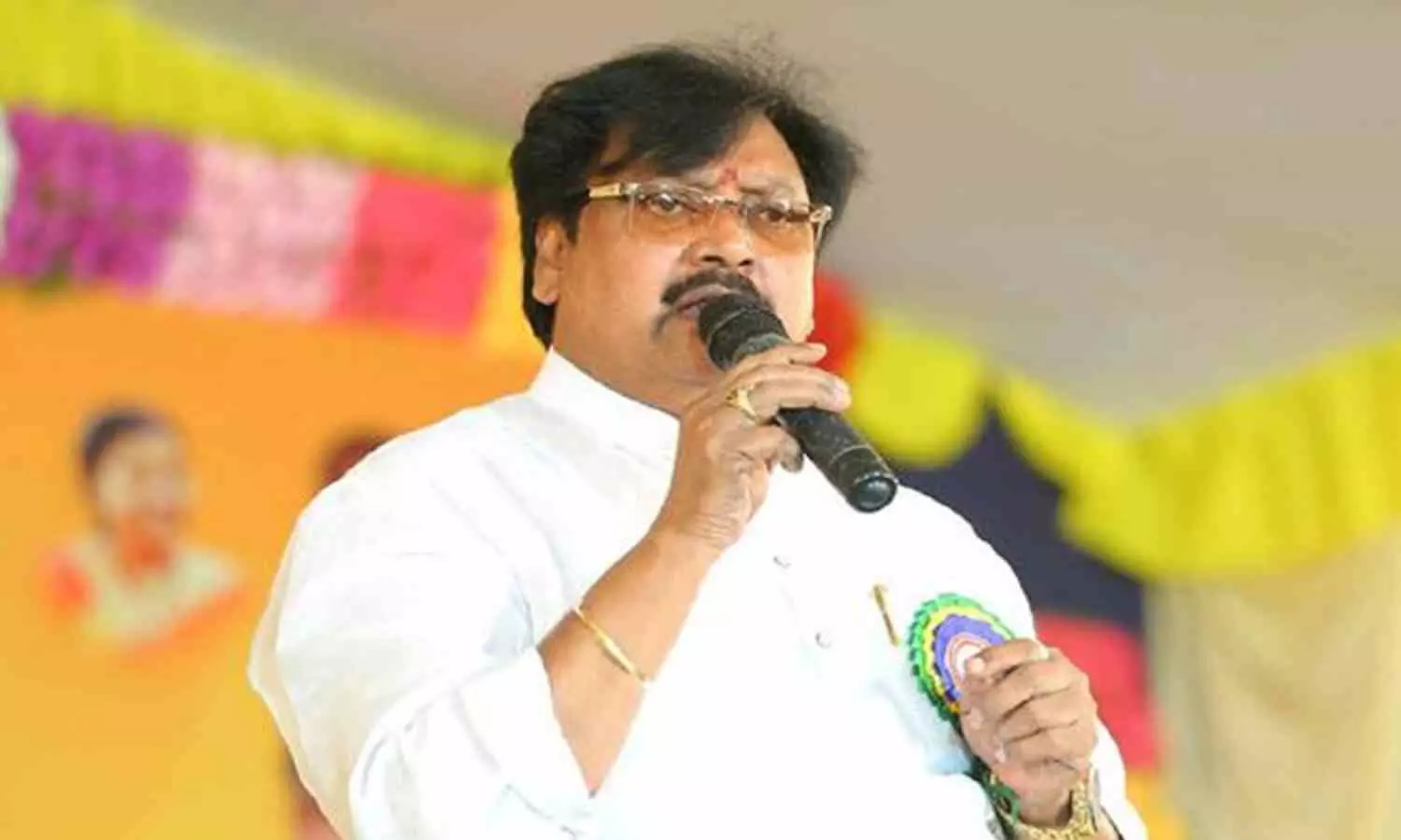 జగన్ కు వర్ల రామయ్యలేఖ : అత్యాచార బాధితురాలికి రూ.కోటి ఇవ్వాలని డిమాండ్