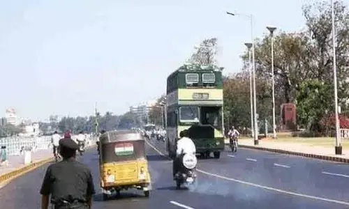 హైదరాబాద్ రోడ్లపై డబుల్ డెక్కర్ బస్సులు.. త్వరలోనే..!