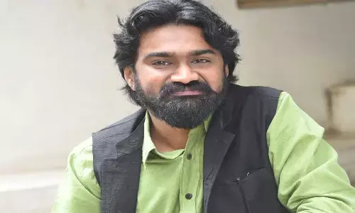 ఆ ఫొటో పెట్టి పెళ్లివిషయం చెప్పిన రాహుల్.. మండిపడుతున్న నెటిజన్లు !