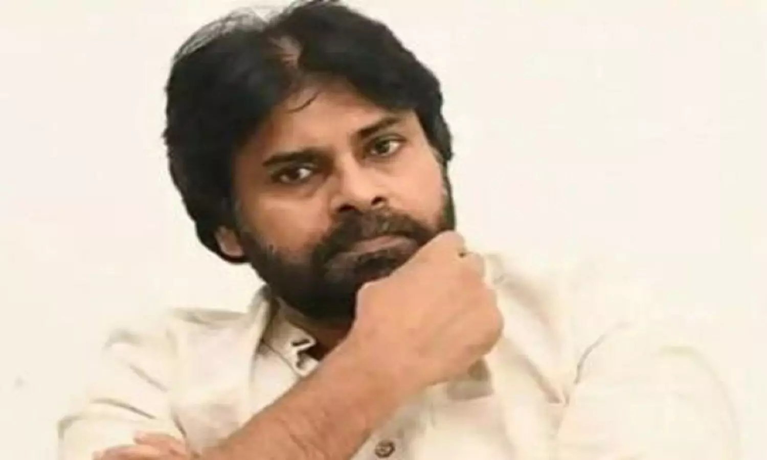 పవన్.. దమ్ముంటే కర్నూల్లో పోటీ చెయ్.. ఎమ్మెల్యే సవాల్ పవన్.. దమ్ముంటే కర్నూల్లో పోటీ చెయ్.. ఎమ్మెల్యే సవాల్