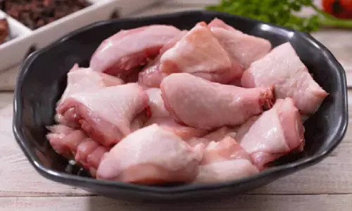 చికెన్.. చాలా కాస్ట్‌లీ గురూ!! కొండెక్కిన కోడి ధరలు